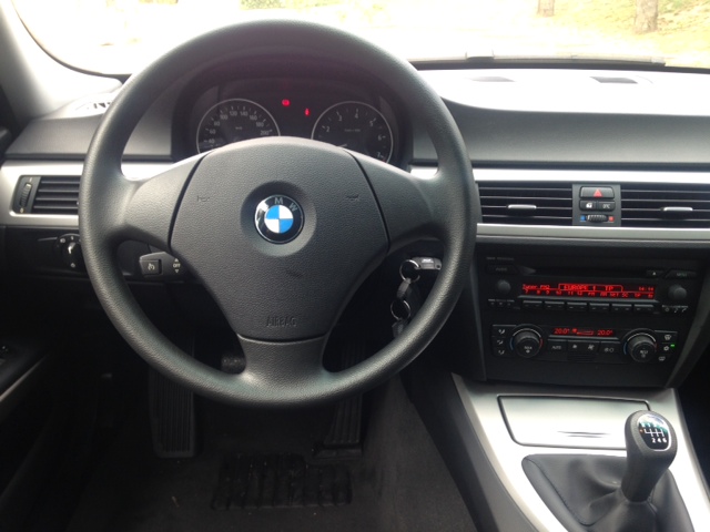 BMW  325 i 6