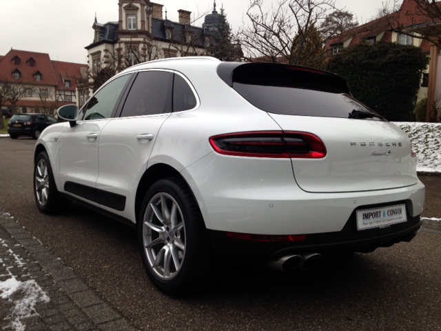 Porsche Macan S 4