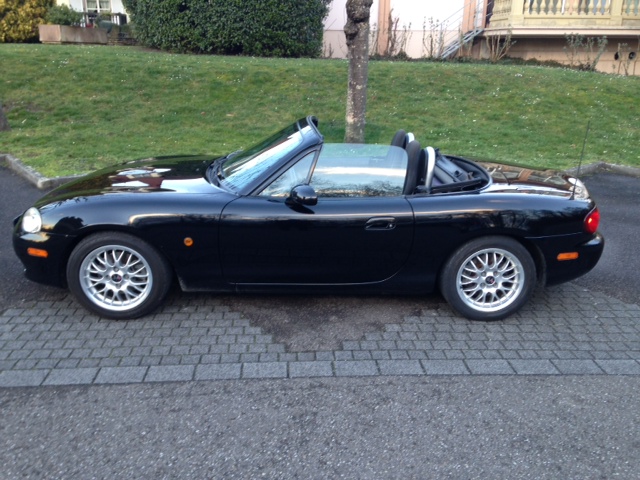 Mazda MX-5 1.9i 16V 3