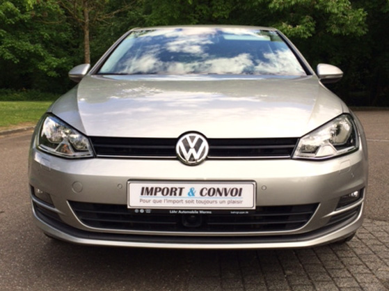 29-Volkswagen-Golf-VII-TSI-Confortline-2