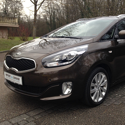 70-Kia-Carens-2015-02-06.jpg